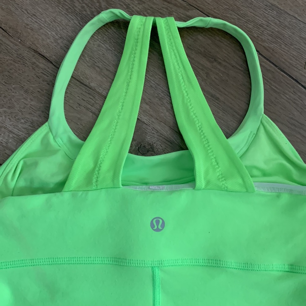 Lululemon Workout Top - Picture 4 of 5